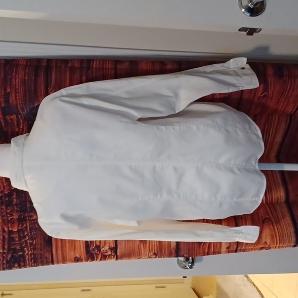 💫White Button-Up Shirt With Pockets - Picture 6 of 9